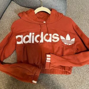 Adidas crop sweater XS